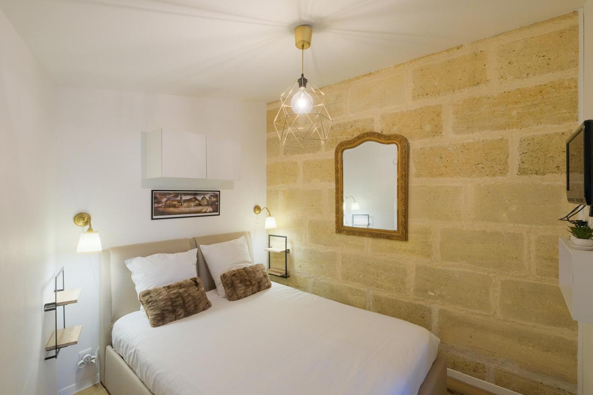 Les Suites D'Alienor, Suite Cosy Pessac Dış mekan fotoğraf